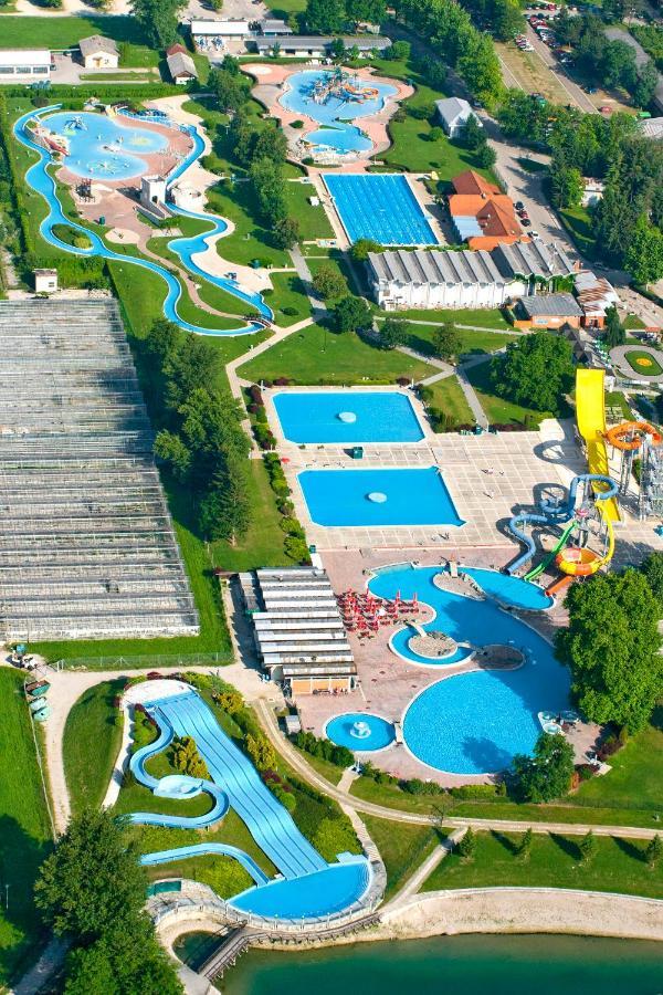 ברז'יס Mediteran Travel Mobile Homes In Camping Terme Catez מראה חיצוני תמונה