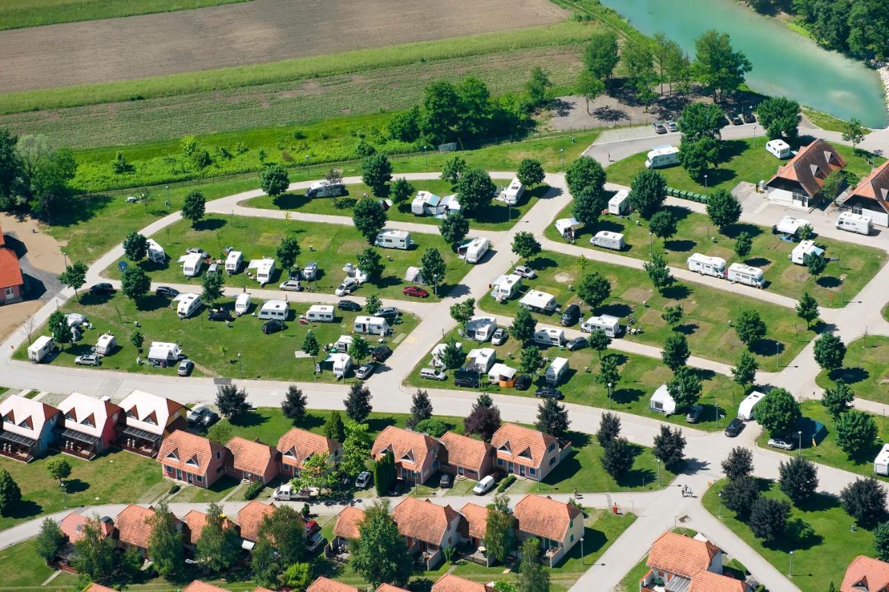 ברז'יס Mediteran Travel Mobile Homes In Camping Terme Catez מראה חיצוני תמונה