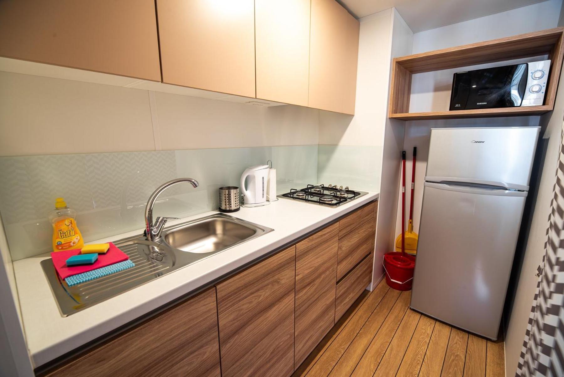 ברז'יס Mediteran Travel Mobile Homes In Camping Terme Catez מראה חיצוני תמונה